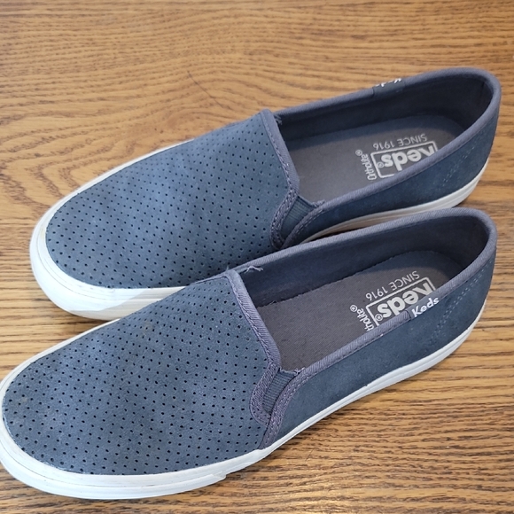 Keds Women's Ortholite slip on shoes -Grey Size 8 - Picture 1 of 8